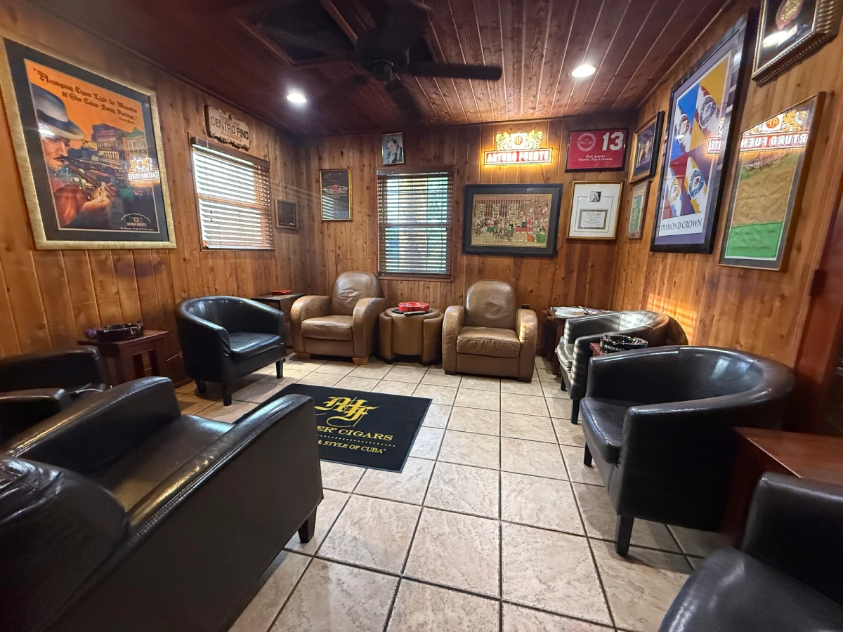 The Back Room at Edward's Pipe & Tobacco