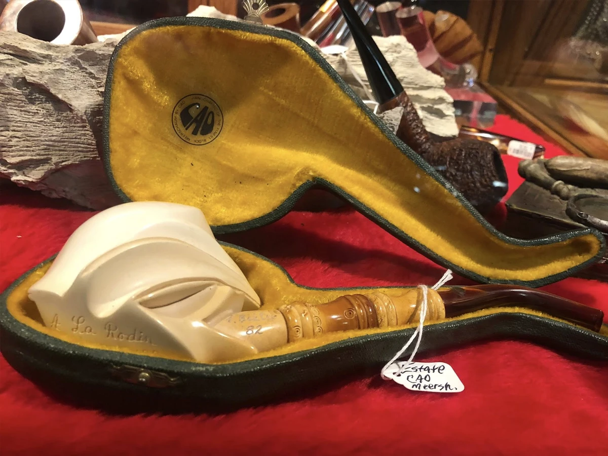Estate Meerschaum Pipes in Case